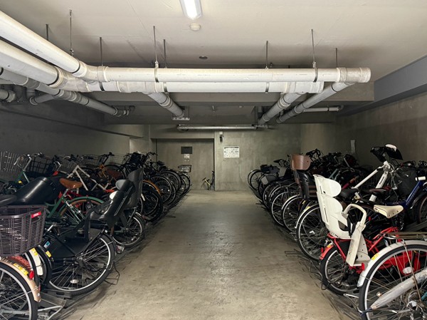 エフローレ日本橋　駐輪場