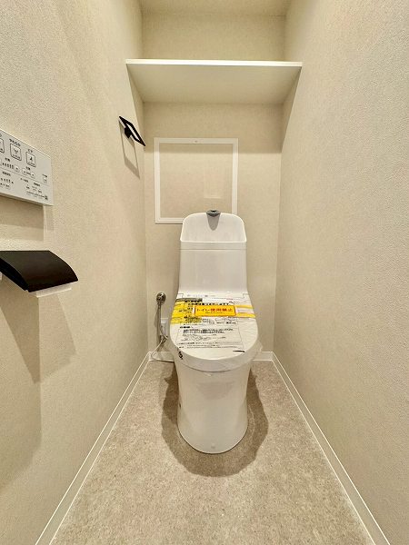 マンション東陽町_シンプルなトイレの写真