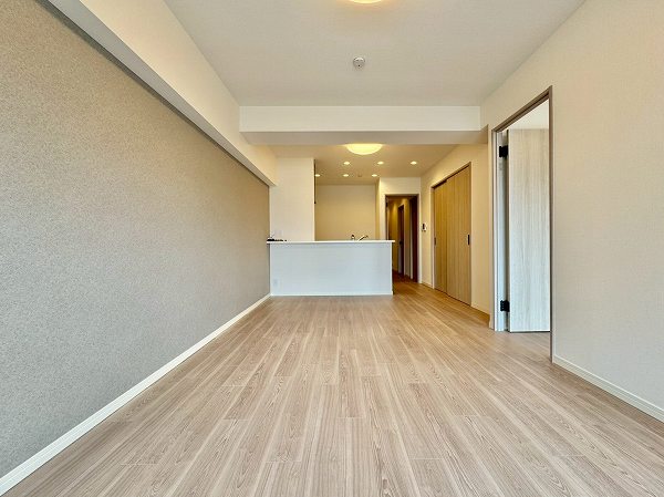マンション東陽町_広々としたリビングダイニングキッチンの写真2