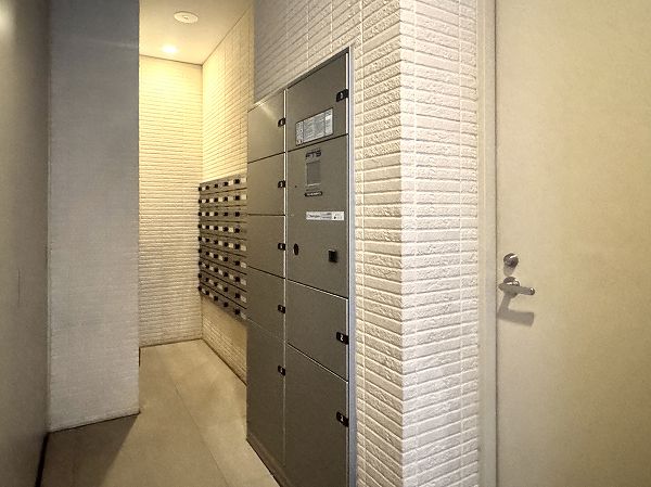 ブランズ東麻布　宅配ボックス
