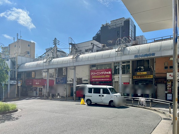西小山駅前の様子