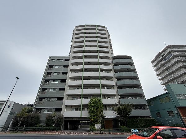 ライオンズシティ東陽町親水公園　外観