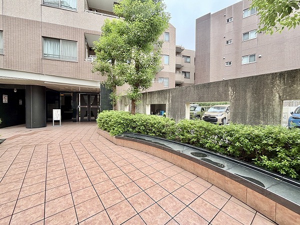 ジェイパーク南大塚 アプローチ