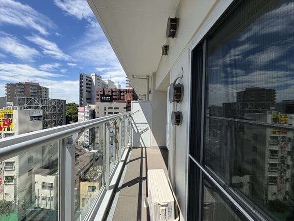 ライオンズ四谷タワーゲート_広いバルコニーの写真