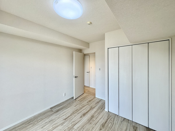 ライオンズ四谷タワーゲート_洋室2の写真