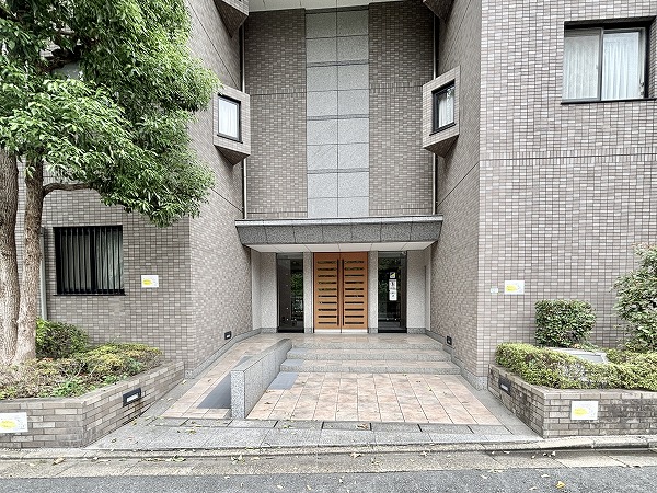 サーパス方南町　アプローチ