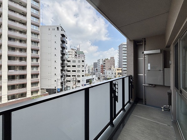 クレヴィア新宿若松町_北向きのバルコニーの写真