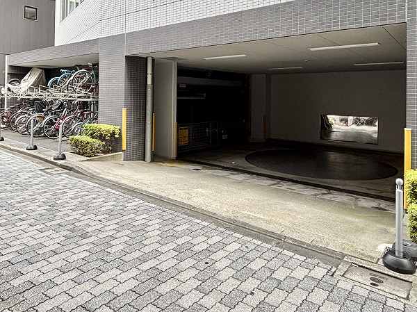 ユニーブル杉並高円寺 駐車場