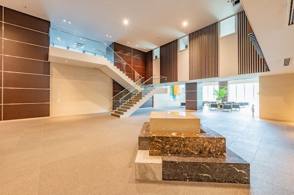 BEACON Tower Residence ロビー