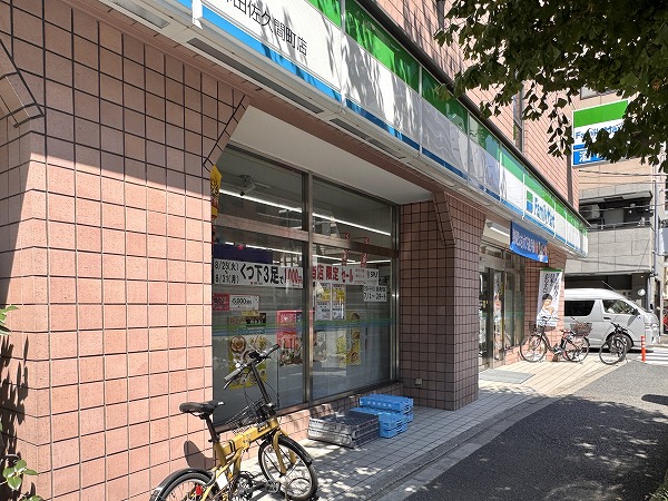 ファミリーマート