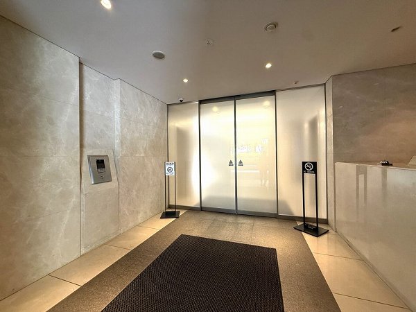 ホーマット三番町　エントランス