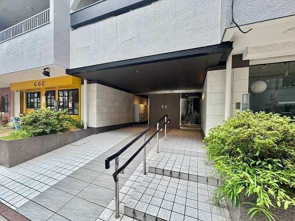 代々木いずみマンション アプローチ