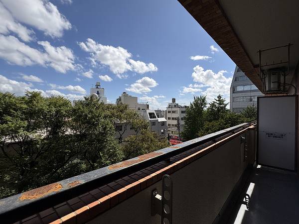 ライオンズマンション初台_バルコニーからの眺望の写真1