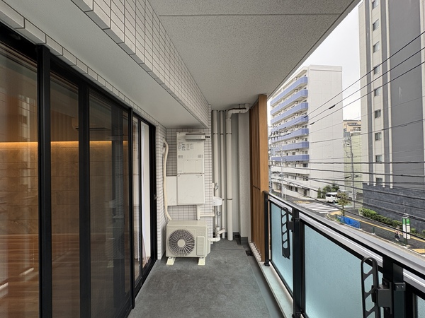 シティハウス文京茗荷谷レジデンス_広いバルコニーの写真