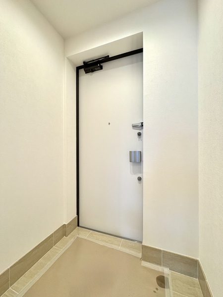シティタワー池袋ウエストゲート_広い玄関の写真