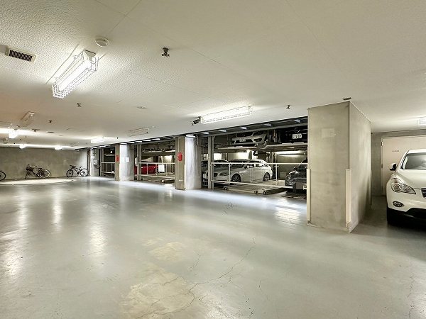 藤和三田綱町ホームズ 駐車場