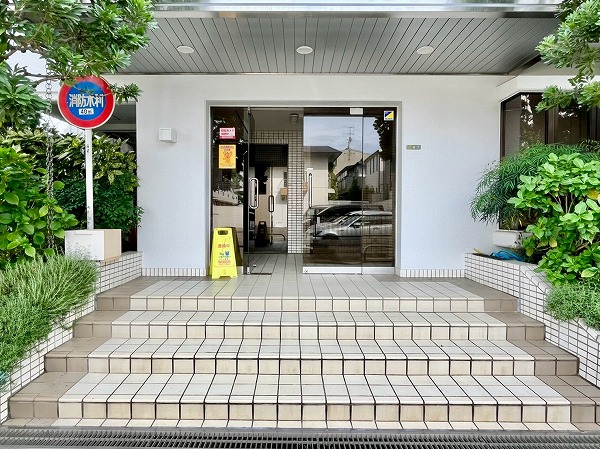 プチモンド多摩川園 アプローチ