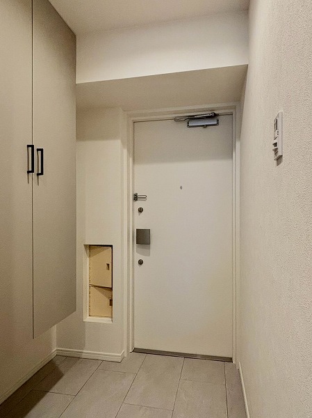 シーアイマンション駒場A棟_玄関の写真1