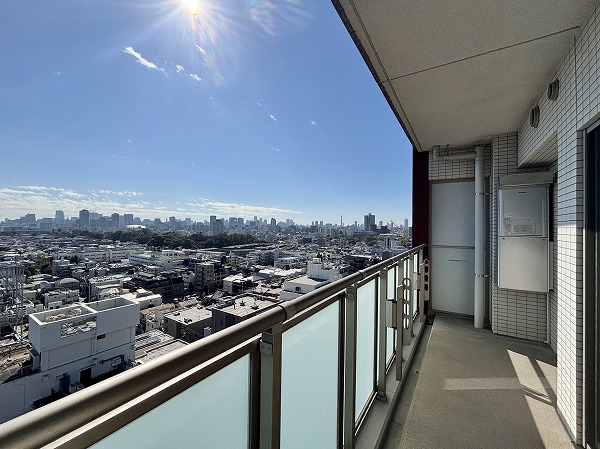 パークハウス文京千石_日当たり良好なバルコニーの写真2