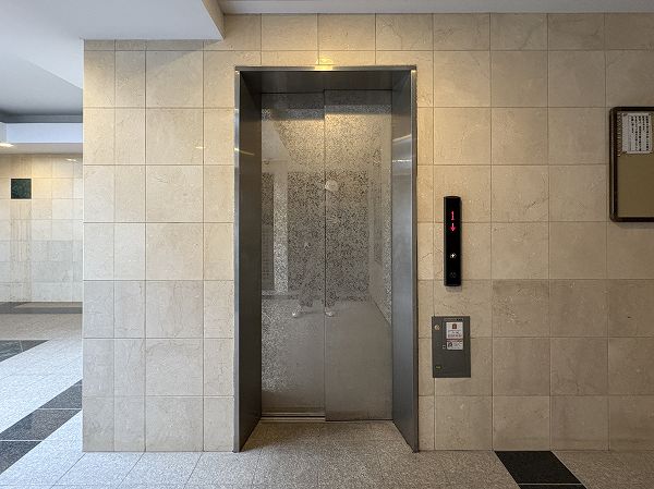 ファミールグラン上用賀八条通り エレベーター