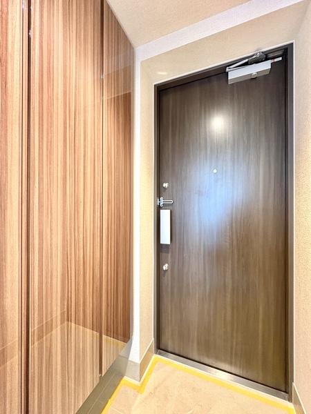 ウエリス渋谷本町_広い玄関の写真