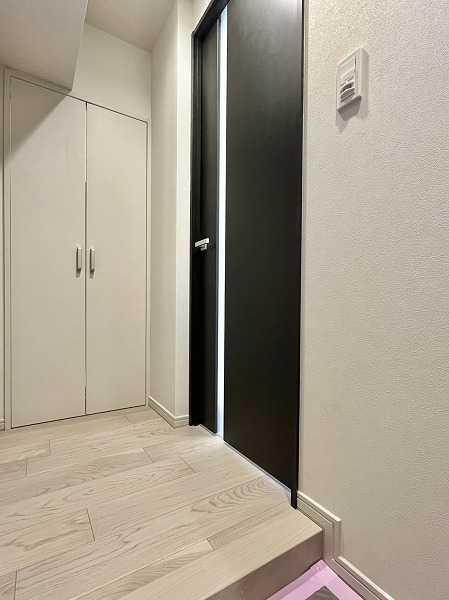 パラスト自由が丘_玄関の写真1