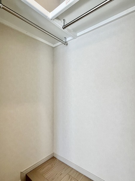 パラスト自由が丘_ウォークインクローゼットの写真