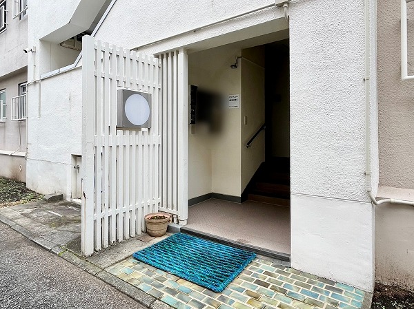 中銀世田谷マンシオン2号館 アプローチ