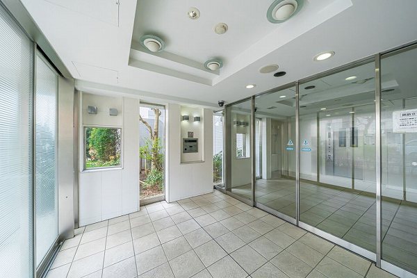 ライオンズマンション高田馬場サウスレジデンス エントランス